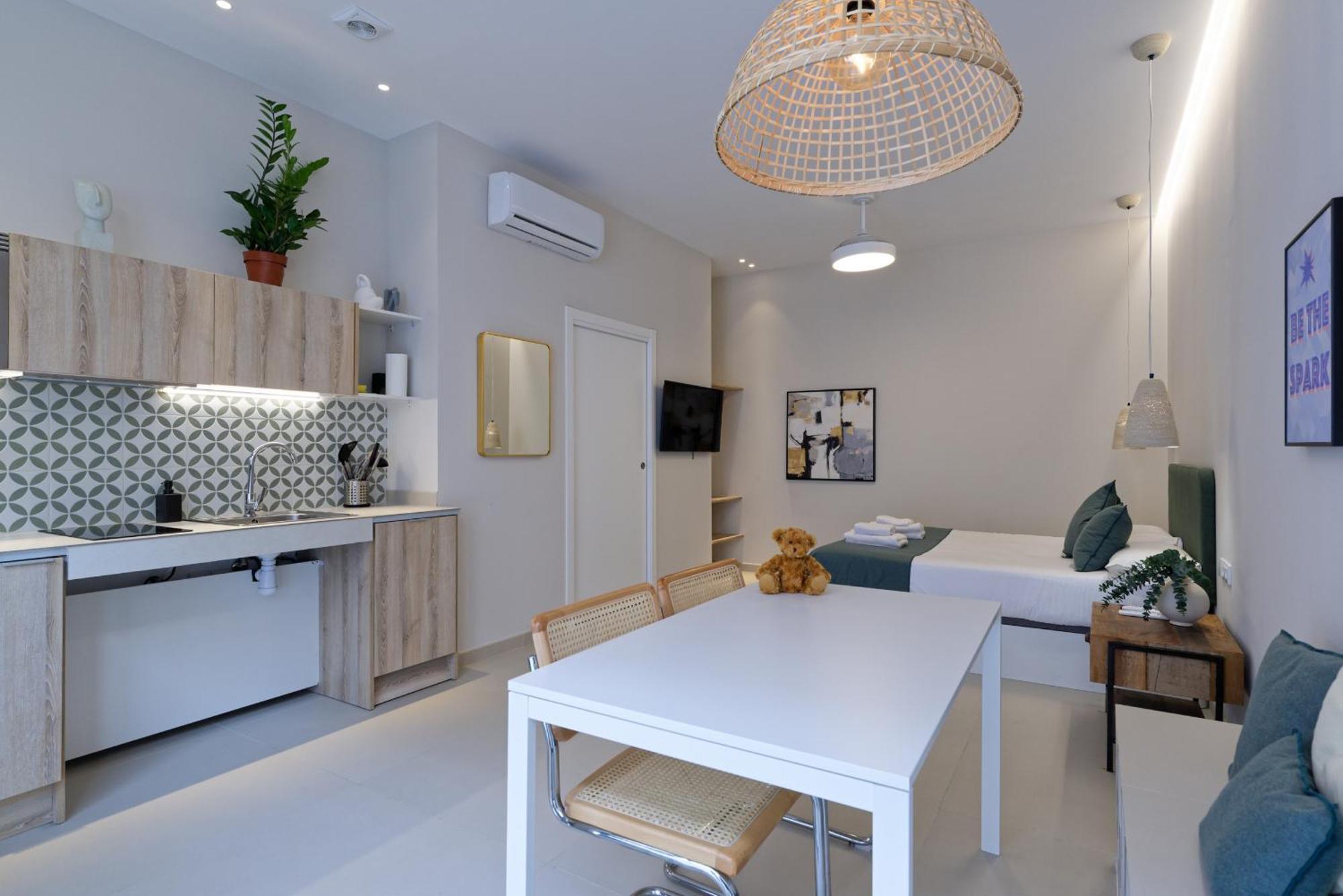 Osito Hub - Esteban Ballester Valenza Esterno foto